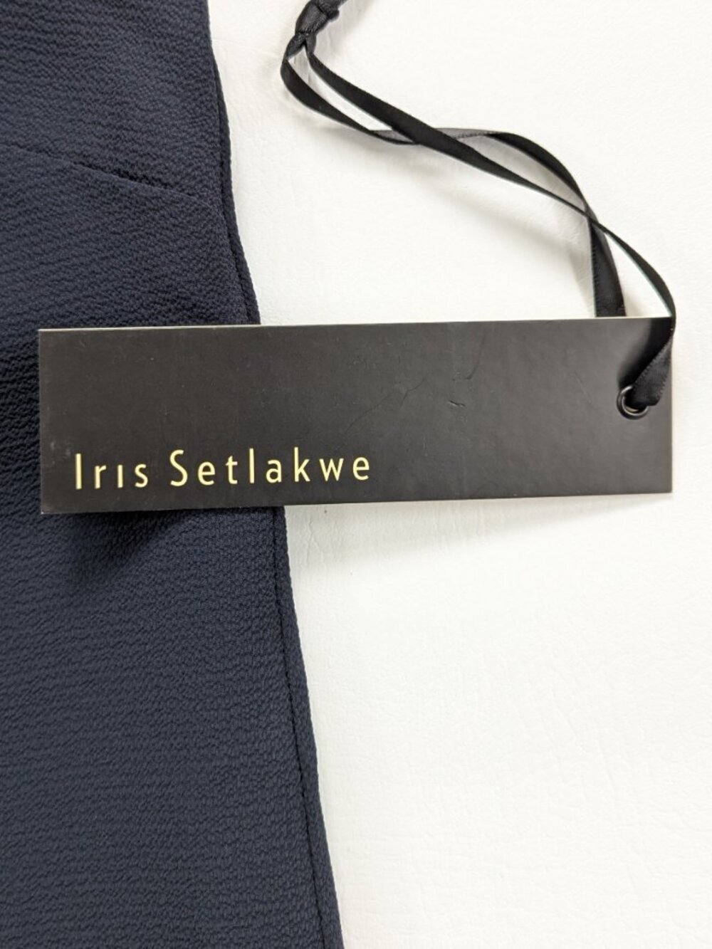 NWT Iris Setlakwe Mock Neck Sleeveless Blouse Size 2 Navy Cream - Picture 4 of 13